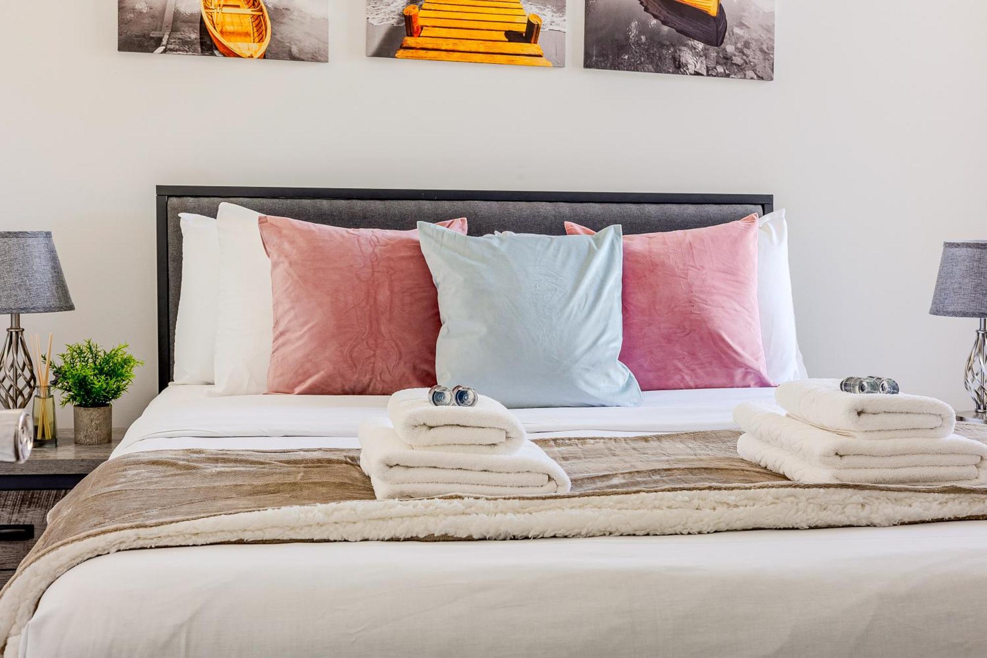 Bright 2Br Flat, Forest Gate, East London Bagian luar foto