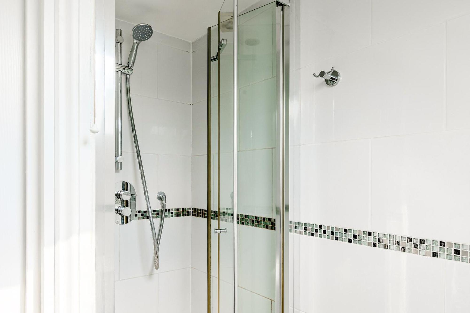 Bright 2Br Flat, Forest Gate, East London Bagian luar foto