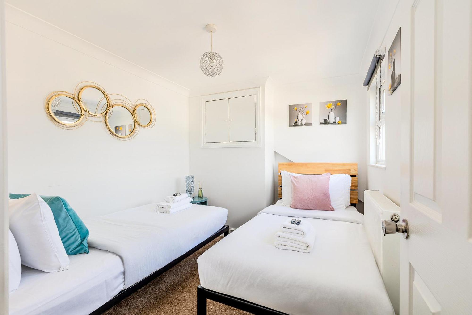 Bright 2Br Flat, Forest Gate, East London Bagian luar foto